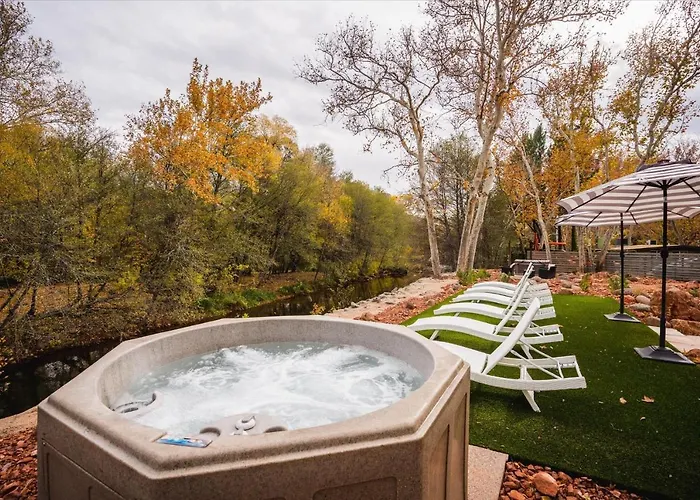 Cozy With Private Creek Access *