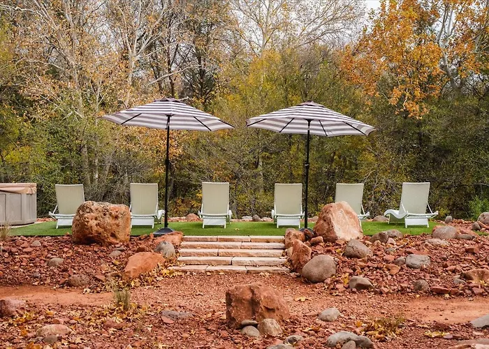Cozy With Private Creek Access Holiday home