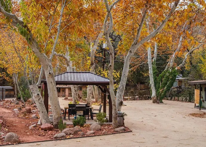 Cozy With Private Creek Access Sedona