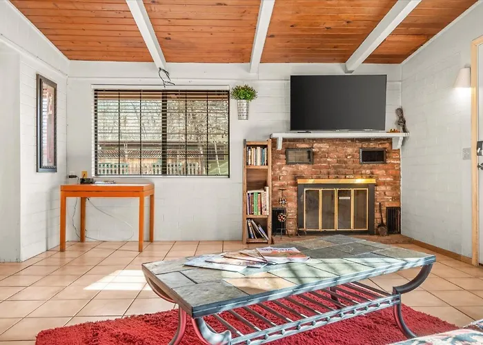 Holiday home Cozy With Private Creek Access *